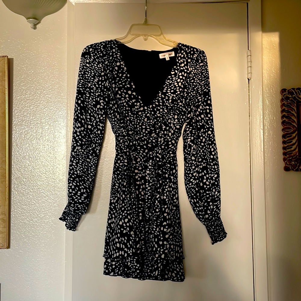 Dress. Polyester. Blue and white